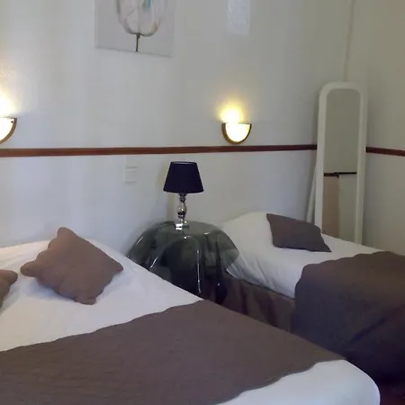 Hôtel Central Hotel 2*