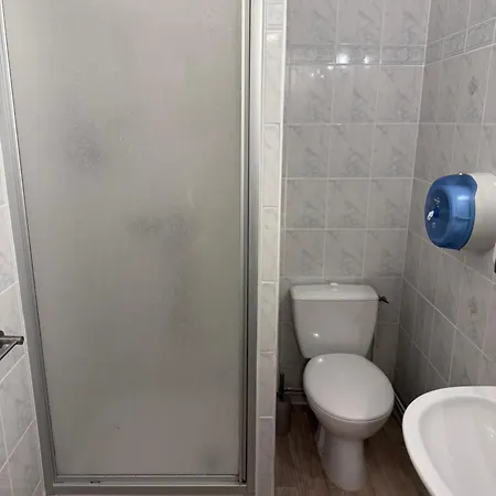 Hotel Central Hotel 2*
