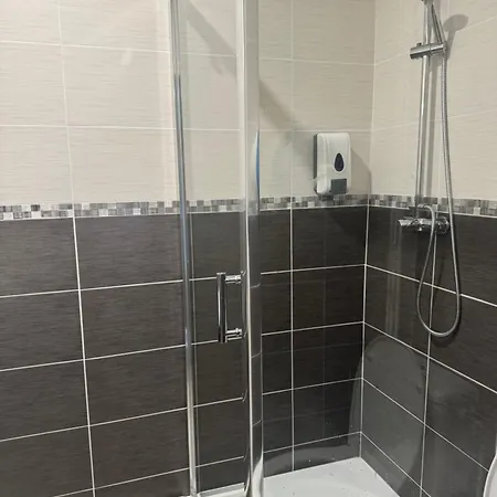 Hôtel Central Hotel 2*