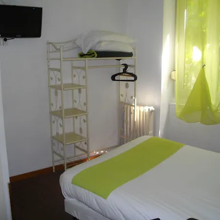 Hôtel Central Hotel 2*