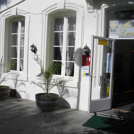 Готель Hotel Central