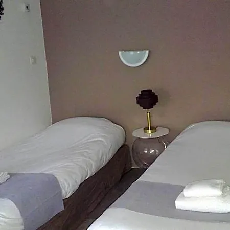 Hôtel Central 2*