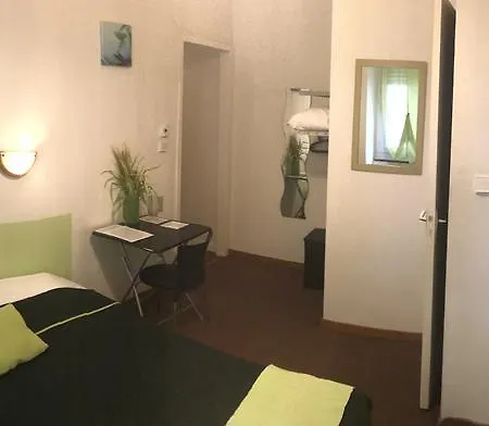 Szálloda Hotel Central 2*