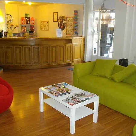 Hôtel Central Hotel 2*