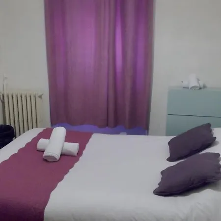 Hotel Central 2* Каркассонн