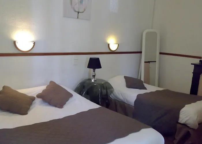 Hotel Central Отель 2*