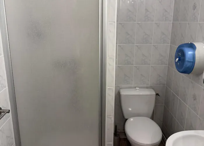 Hôtel Central Hotel 2*