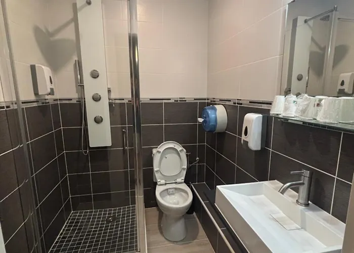 Hotel Central Готель