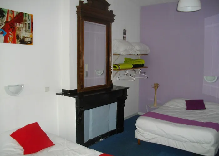 Hotel Central Отель Каркассон