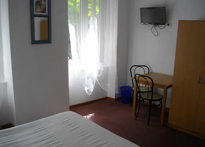 Hotel Central Готель