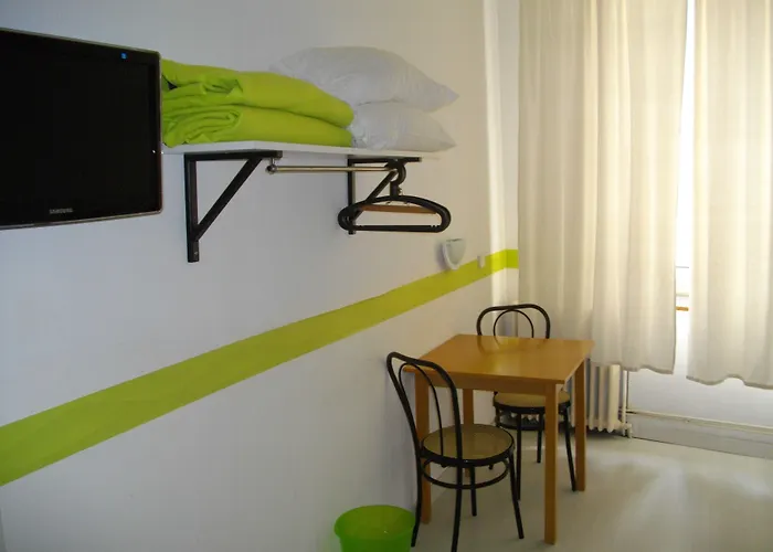 Hotel Hôtel Central 2*