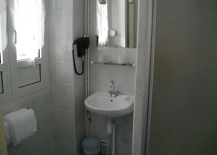 Hotel Central Готель 2*