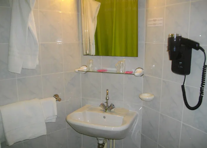 Hotel Central Каркассонн