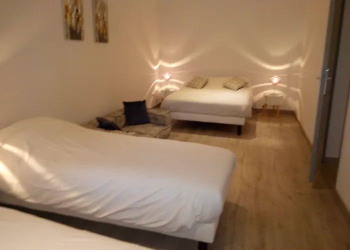 Готель Hotel Central