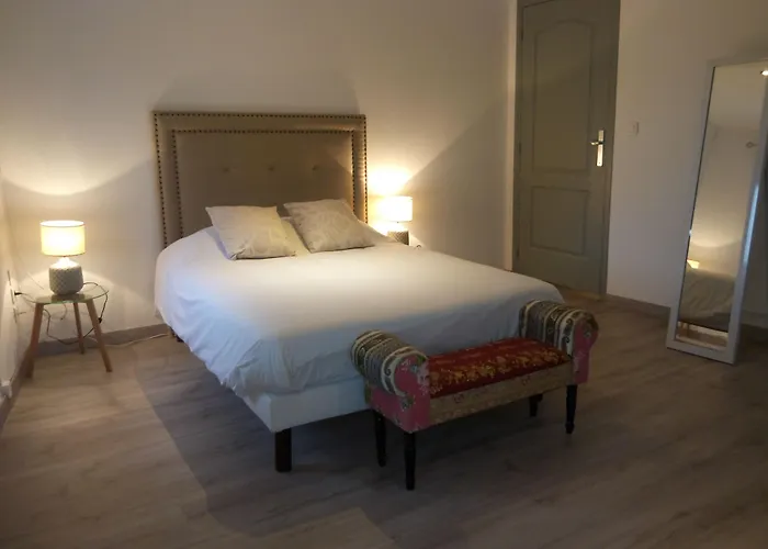 Hotel Central Отель 2*