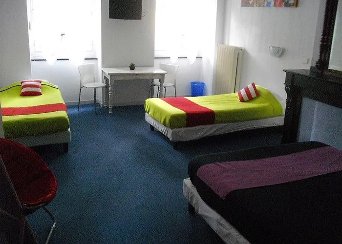 Отель Hotel Central 2*