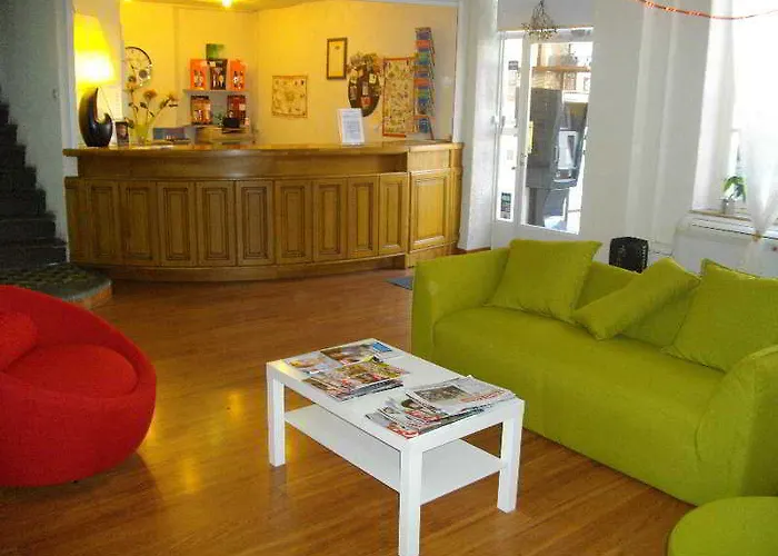 Hotel Central Отель 2*