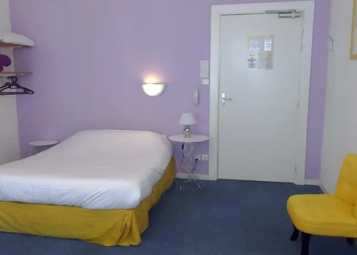 Отель Hotel Central