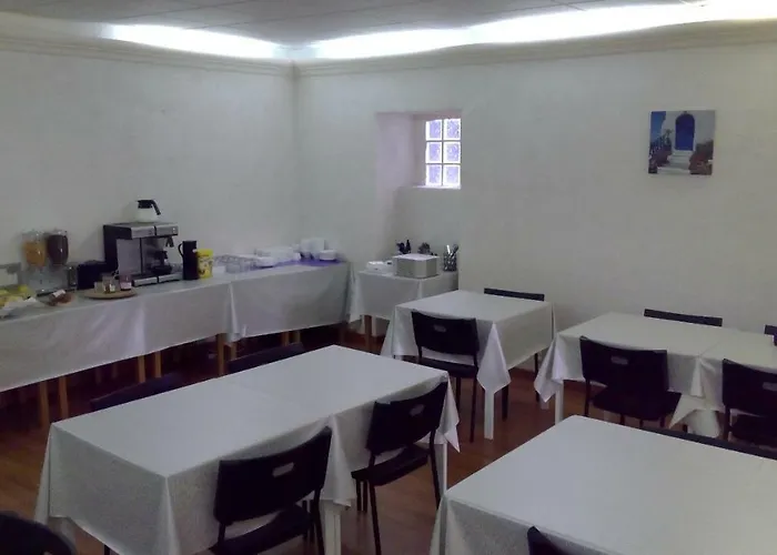 Готель Hotel Central