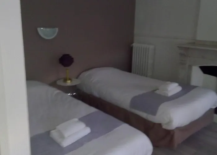 Готель Hotel Central Каркассонн